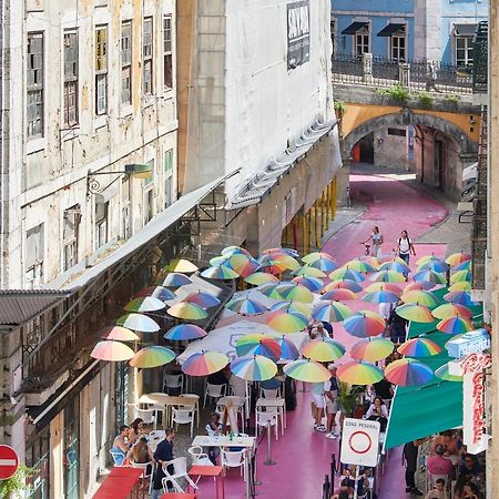 Sunny Pink Street Historical Apt, By Timecooler Lisboa Dış mekan fotoğraf
